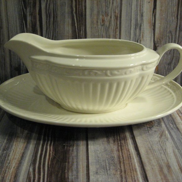 Mikasa Dining Mikasa Italian Countryside Gravy Boat Wunderplate